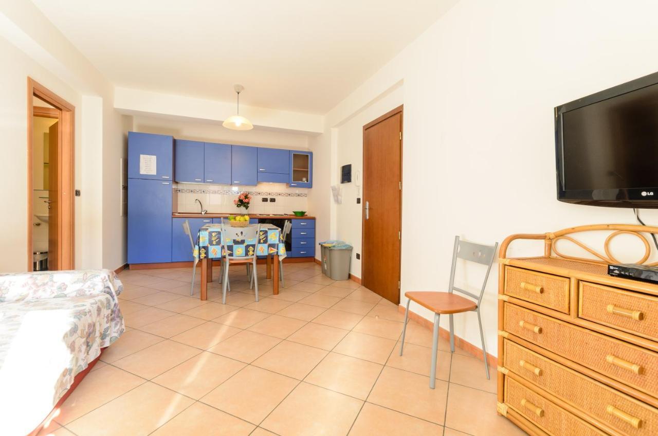 Le Tartarughe Aparthotel Letojanni Kültér fotó